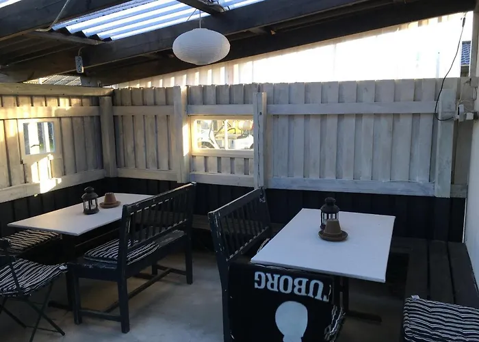 Casablanca Hostel, Hyggelig 旅馆 Anholt